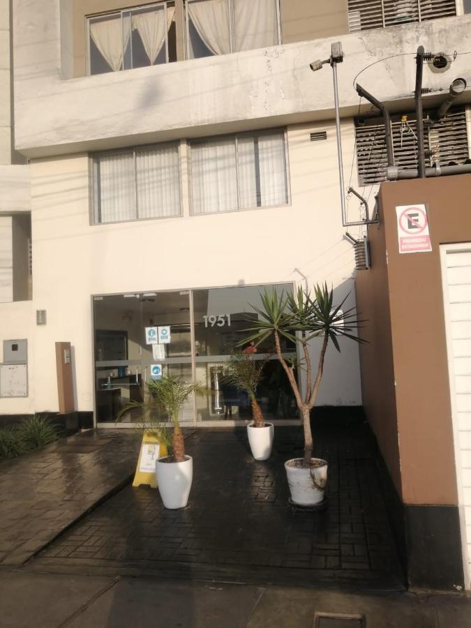 Departamento Estudio Full Equipado Wifi Cerca A Todo Lima Apartment Exterior foto